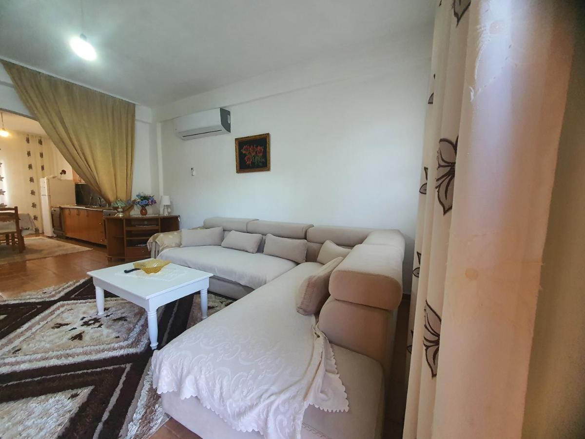 Spacious House With A Big Garden And Fire Pit Villa Tirana Buitenkant foto