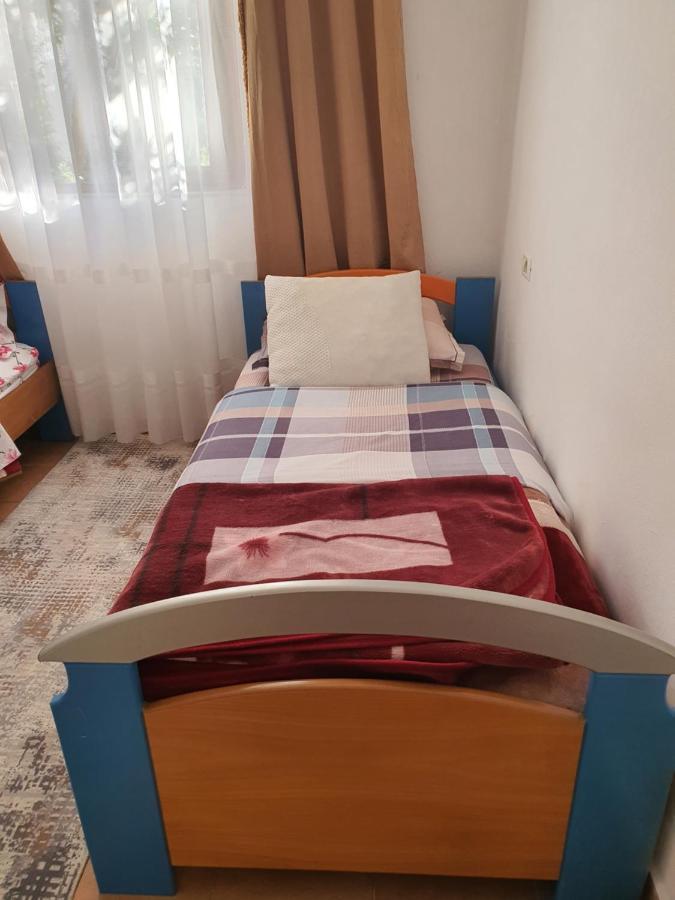 Spacious House With A Big Garden And Fire Pit Villa Tirana Buitenkant foto