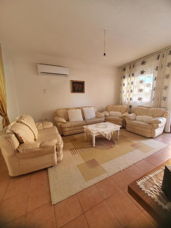 Spacious House With A Big Garden And Fire Pit Villa Tirana Buitenkant foto